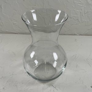 *Clear Glass Vase Carafe